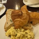 영덕읍 에코리브 앞 | 파리 여행 5일차🫧 마담리브 호텔 후기, 프랑스국립도서관, 갤러리비비엔느, 사마리텐 백화점, 파리소품...