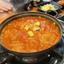 엄마의 부뚜막 | 🔥향남김가네부뚜막찌개 | 엄마 손맛 김치찌개와 무한리필의 갓성비!