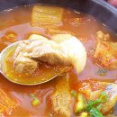 맛집 > 석촌동 오모리 찌개 - 3년 숙성된 김치 사용 김치찌개,만두,부침개 이미지