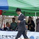 더스
