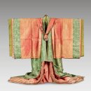 한일통상 | 상징의 질서와 색채의 질서 : 한일의 궁정 예복(宮廷禮服)