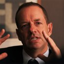 위티비즈 | 앤드루 위티 GSK CEO "삼성전자 바이오 진출, 혁신위해 큰 도움될 것"