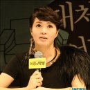 그녀는이쁘다