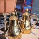 골드오렌지슈가 민박 | 바샤커피 청담 플래그십 스토어 - 커피 디저트 식사 코스를 즐기는 압구정 카페