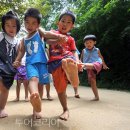맨발로