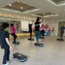 함안군건강생활지원센터 | 함안군건강생활지원센터 어르신분들을 위한 운동 가이드(균형, 하체 , 코어 운동)