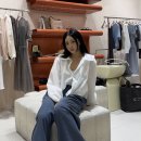 현대(아) | SJSJ 더현대 서울에서 만난 26SS 감성 여자 봄 셔츠 팬츠로 데이트룩 준비해보기