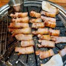 먹보흑돼지 이미지