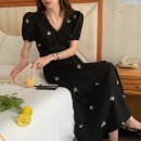 여름 데일리룩 추천 아리즈 플라워 자수 브이넥 퍼프 롱원피스 블랙 후기