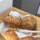 송도빵집 소금빵 맛집 브레댄코 트리플스트리트점 베이커리카페 후기