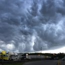 토네이도 이미지