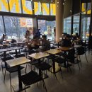 맘스터치(용산점) | 맘스터치 후덕죽셰프컬렉션, 기본 싸이버거,새우버거 이기나?!(맘스터치랩 테라스 용산점)