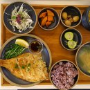 구미가정식백반 이미지