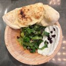 스트릿테이블 | [남포] 청포도 샐러드 맛집 연말 데이트 맛집 '스톤스트리트' 내돈내산 캐치테이블 후기