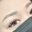 비비드 속눈썹 이미지