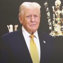 트럼프에게 실물 크기 ‘신라금관 모형’ 선물... 뭐 찜찜한 느낌 없나요? 이미지