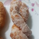 콩꼬물꽈배기 이미지