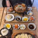 현대시티아울렛 동대문 맛집 부엉이돈까스 눈꽃치즈돈카츠 마라우동 멘치카츠 후기