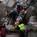 지진 | 공휴일 덮친 126년 만의 대지진…베네수 흙벽돌집 많아 피해 커질 듯 | 한겨레 이미지