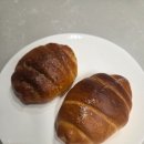 버터플레인 | 홍대 연남동 빵지순례 필수코스 소금빵 맛집 솔트빵 연남점 플레인 갈릭버터 베이커리 빵집 포장 후기