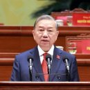 럼 베트남 총비서... 시진핑 모델 추구..년 10% 성장 목표 이미지
