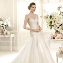 화이트 브랜드샵 이미지