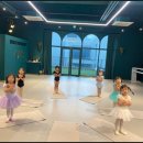 발레교실 | 검단 무용학원 한예종원무용학원 후기 넓고 쾌적한 발레 교실에서 우리 아이의 몸과 마음이 자라요