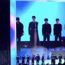 눈치없이 1020대 사이에있는 30대 이미지