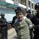중국, 미얀마 마약왕 나오칸 공개처형에 분노한 중국인들 이미지