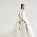 AVOIR(아브아)
