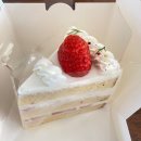 나만의쿠키&케이크 | 잠실 송리단길 맛집 카페페퍼 두바이쫀득쿠키 딸기 생크림케이크 내돈내산 솔직후기