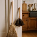 싸리마루 | 대형 청소도구보다 낫다? 의외로 활용도 높은 싸리빗자루