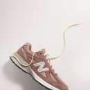 뉴발란스 (New Balance) x 키스 (KITH) 990v4 메이드 인 USA 더스티 모브 (U990TK4) 리뷰 : 오묘한...