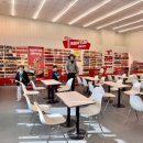 씨유(CU) 고신대도서관점 | 라면 100종이 벽에 꽂혀 있다, 영종도 라면 라이브러리 후기