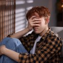 50살 넘어 인생 갉아먹기 딱 좋은 최악의 습관 이미지