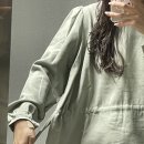 Atrtin아르틴(블라썸클라우즈)말차라떼 체형커버 퍼프 쉬폰 블라우스