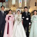 아이유 결혼식 축가 영상 공개, 팬들 '이건 특급 의리'