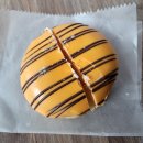 [던킨]치즈앤치즈필드 정통보름달도넛 맛보기