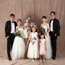 피어나는 가족 이미지