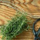 로즈마리 스머지스틱 만들기 이미지