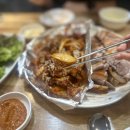 털보네왕족발 | 신대방맛집! 늘 사람이 많은 털보네왕족발에서 반반족발 관악구