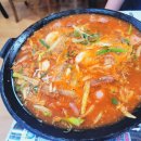 강가에 작은식당 이미지