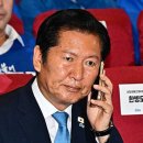 '순응'이냐 '정면 돌파'냐…전당대회 출마 기로 선 정청래﻿ 이미지