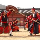 [본문스크랩] [펌]수원화성에서 열리는 전통무예 시범입니다. 주..