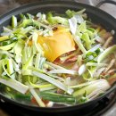 푸짐한옛날부대찌개 이미지