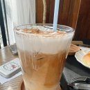 산본 인기카페, 부드러운 에그타르트 있는 크림우드