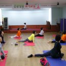 힐링 요가 교실 이미지