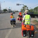 자전거 가족 이미지