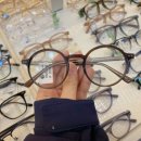 아비드안경 콘택트 이미지