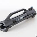 자이언트 타이어 이미지